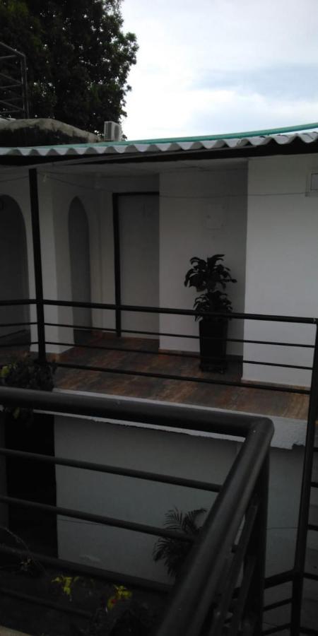 Отель Mi Casa 18 Санта-Марта Экстерьер фото
