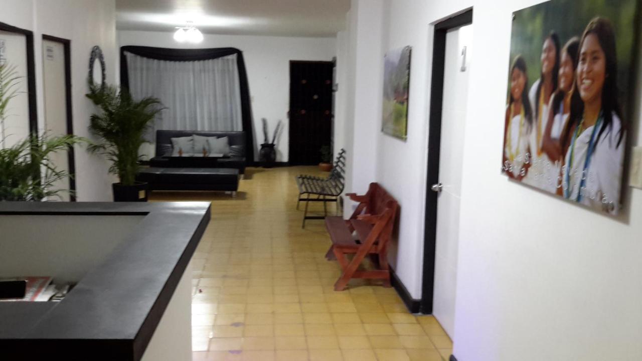 Отель Mi Casa 18 Санта-Марта Экстерьер фото